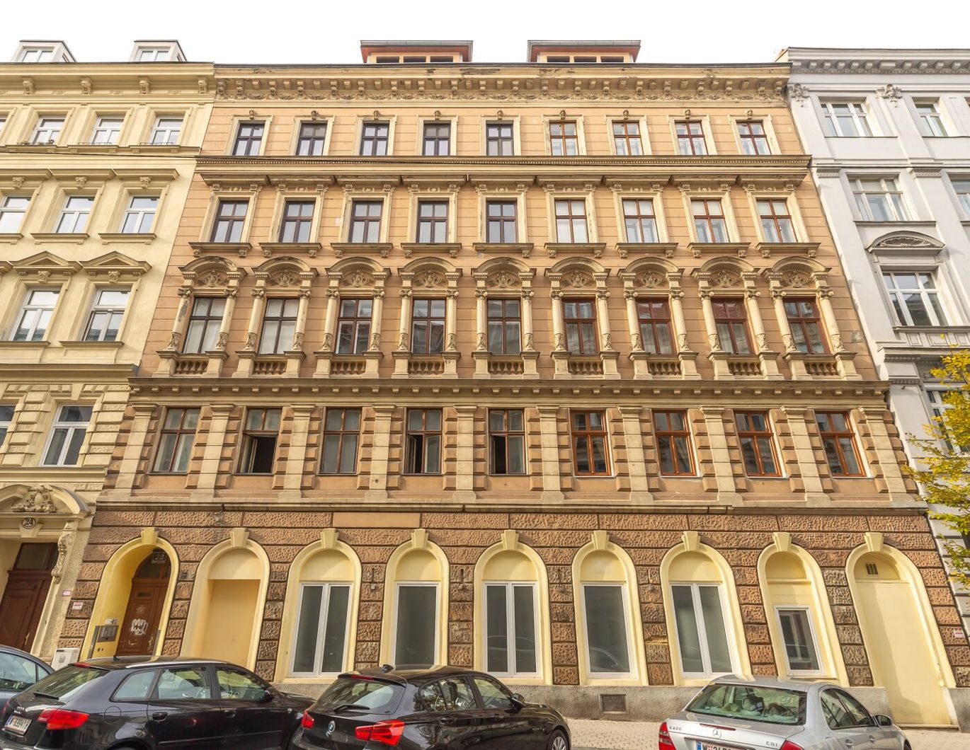 ++AG22++ 2-Zimmer ALTBAUWohnung (sanierungsbedürftig) in absoluter Bestlage!