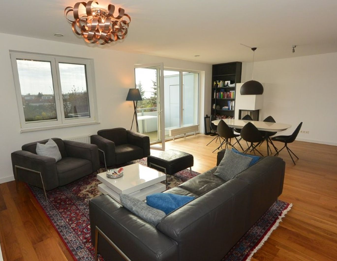 RESEVIERT! Sonnige, hochwertige 3 Zimmerwohnung ca. 96 m² inkl. Balkon, Garage in Brunn am Gebirge!