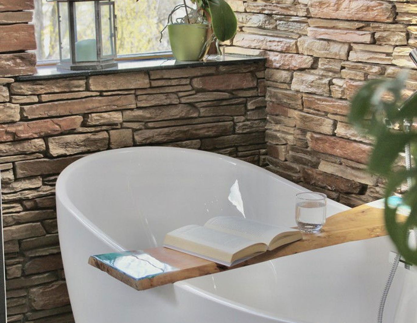 Provisionsfrei: modernes Dachgeschoss mit Wellness-Feeling und Charme