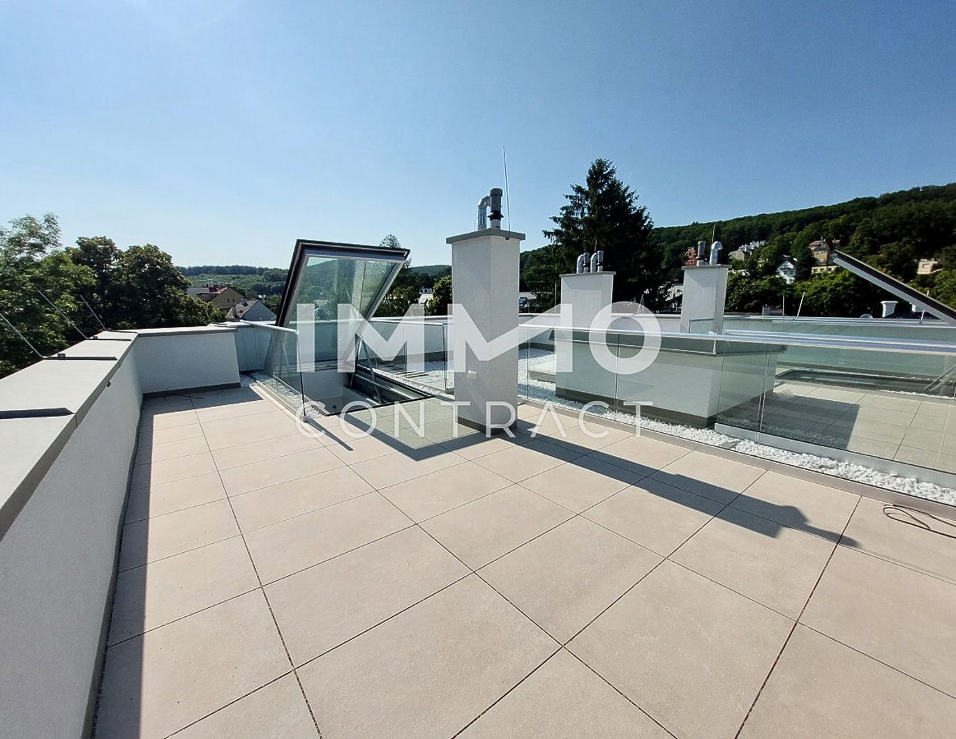 Provisionsfrei! Exklusive Dachterrassenwohnung mit Traumausblick und viel Privatsphäre!