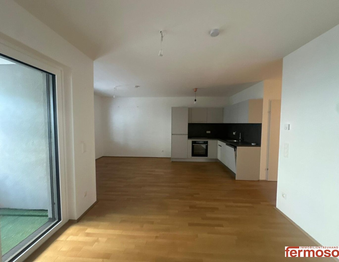 Moderne 1-Zimmer-Wohnung mit Loggia, Fußbodenheizung & Tiefgarage in 1210 Wien um 899€!