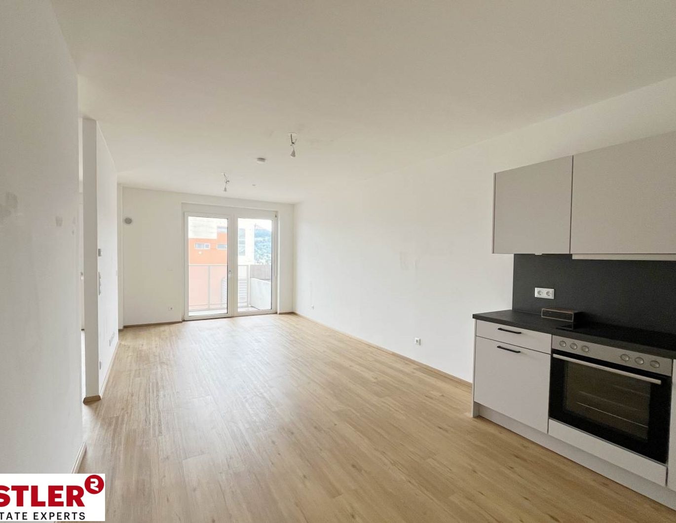 Mit Weitblick und West-Balkon - Gut aufgeteilte 2-Zimmerwohnung