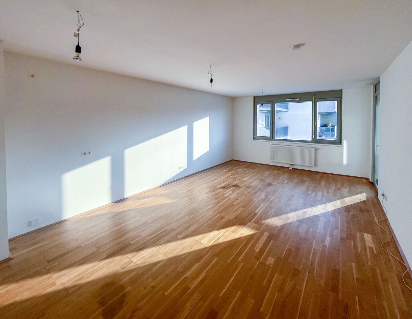 Gut geschnittene 2,5 Zimmer Wohnung mit neuer Küche mit Balkon in 1210 Wien