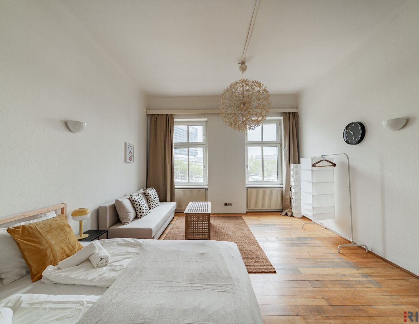 RETRO-CHIC II AIRBNB oder SELBST EINZIEHEN II KOMPLETT MÖBLIERT II ca. 11m² BALKON II SOFORT NUTZBAR II NÄHE U6/AKH/VOLKSOPER/WUK