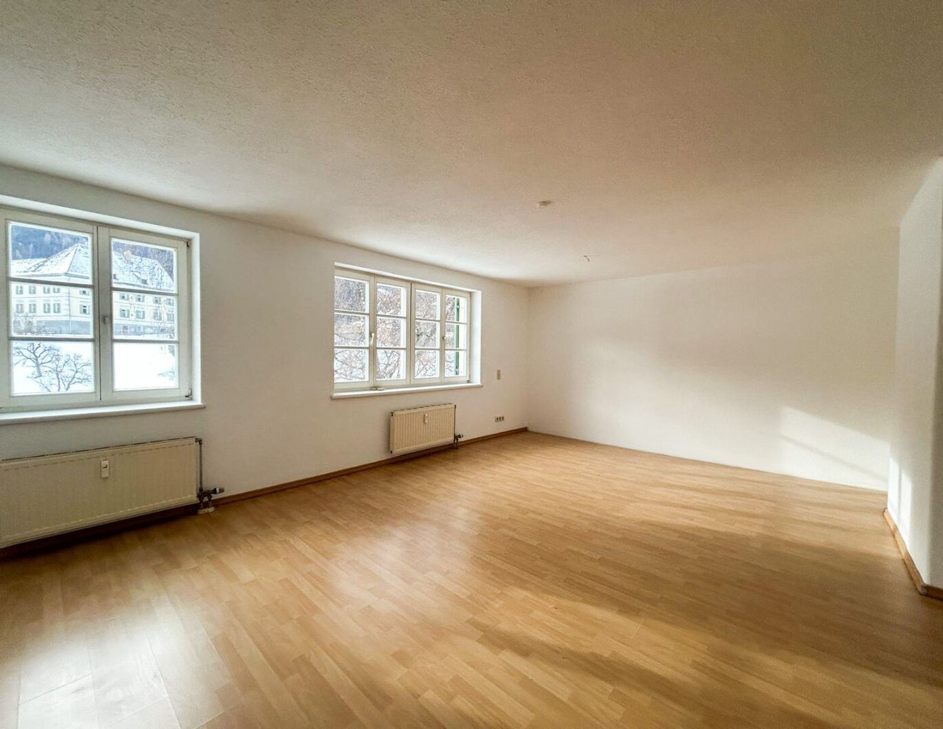 GÜNSTIG - GEPFLEGT - RUHIG!