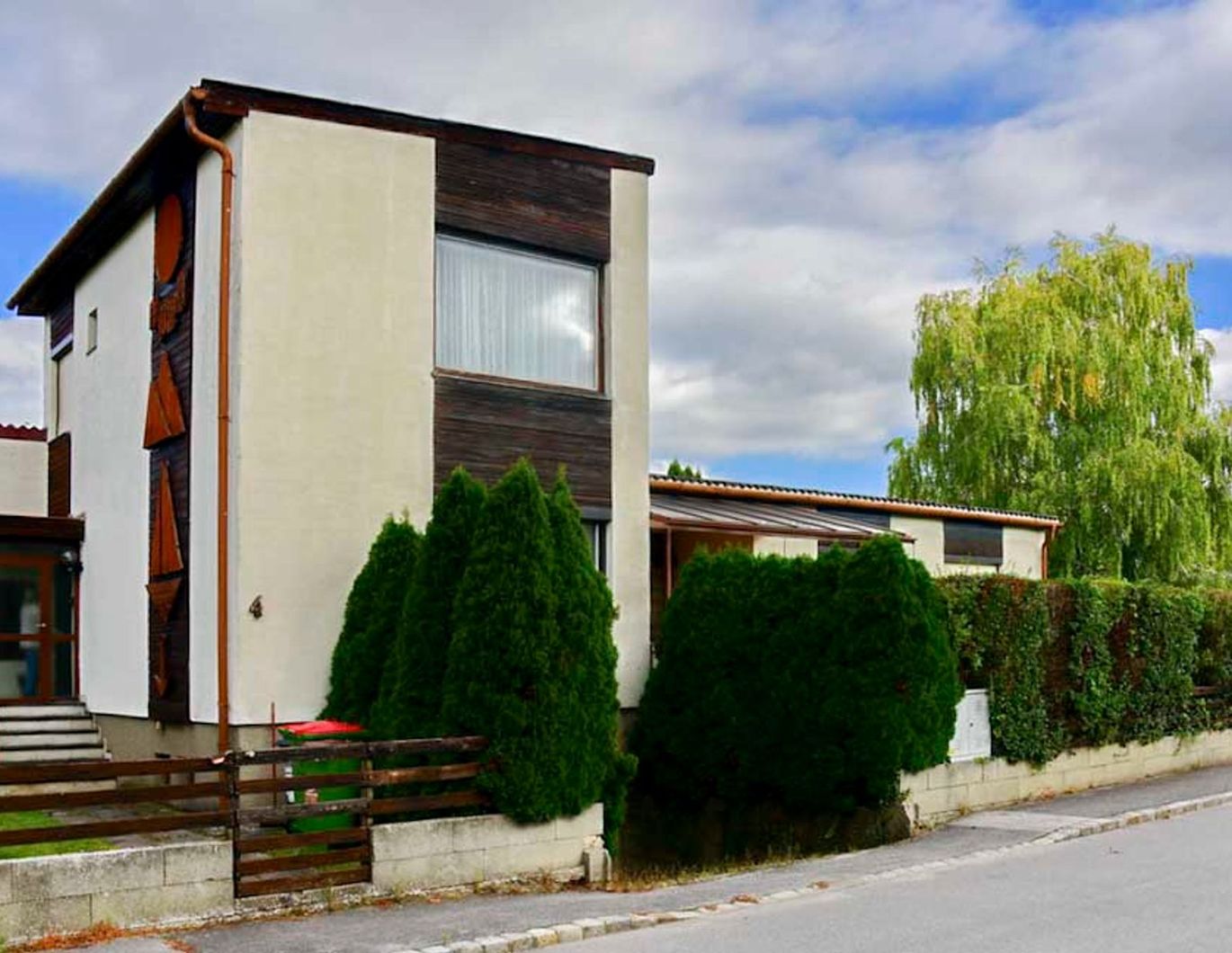 Einmalige Gelegenheit: Geräumiges Haus in ruhiger Lage mit schönem großen Garten
