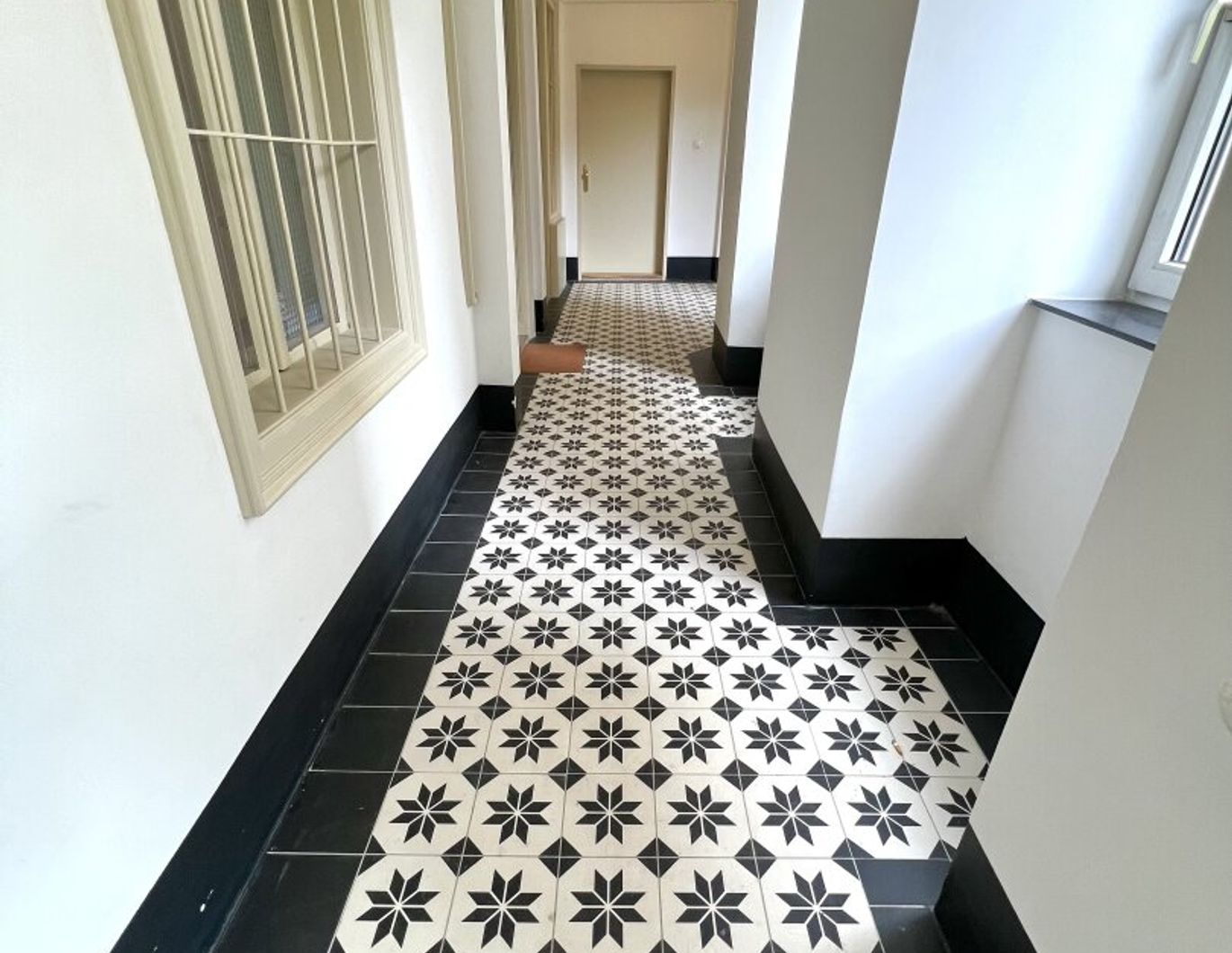 Kleine 1-Zimmer Altbauwohnung: vollsaniert, 38,37m² - perfekt für Singles!