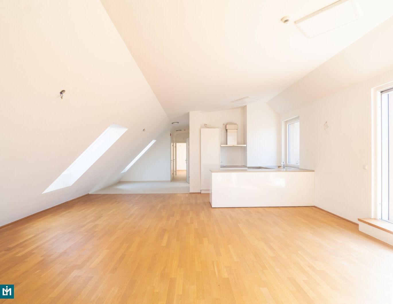 Provisionsfreie Dachgeschoss-Terrassen-Wohnung inkl. Tiefgaragenplatz und flexibler Raumgestaltung in Grünruhelage