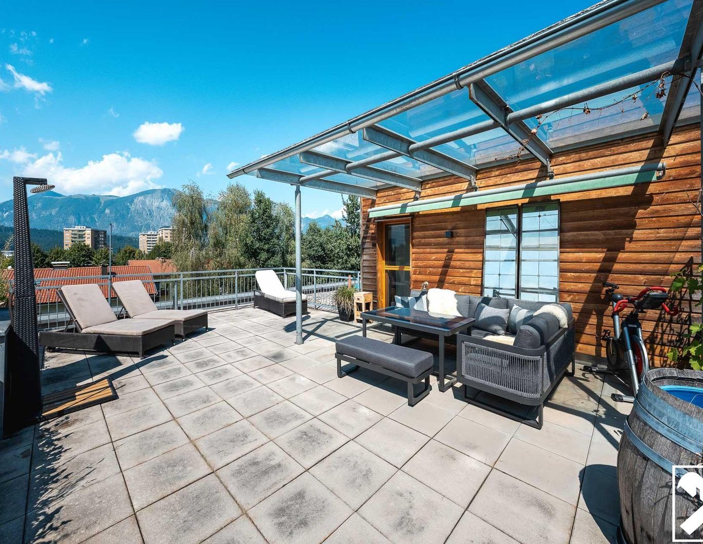 4-Zimmer-Wohnung mit Loggia und XXL-Dachterrasse