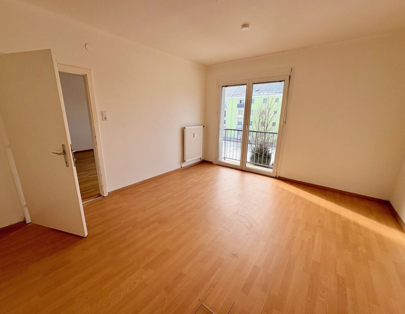 2 Zimmer | kleiner Balkon