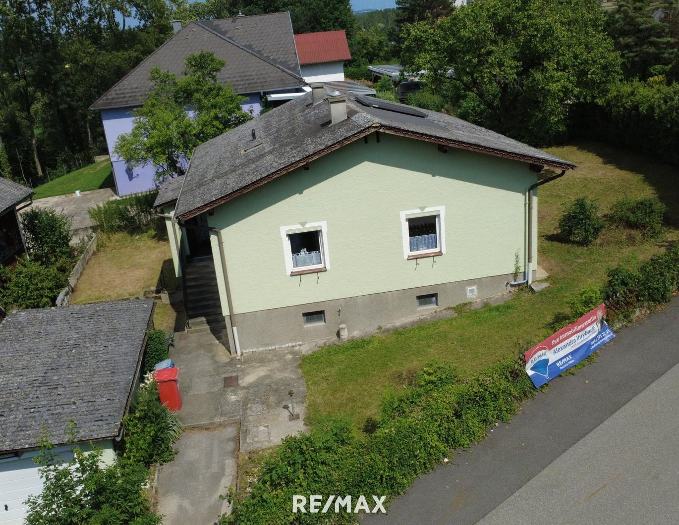 Charmantes Einfamilienhaus in ruhiger Grünlage - innen renoviert und bezugsbereit