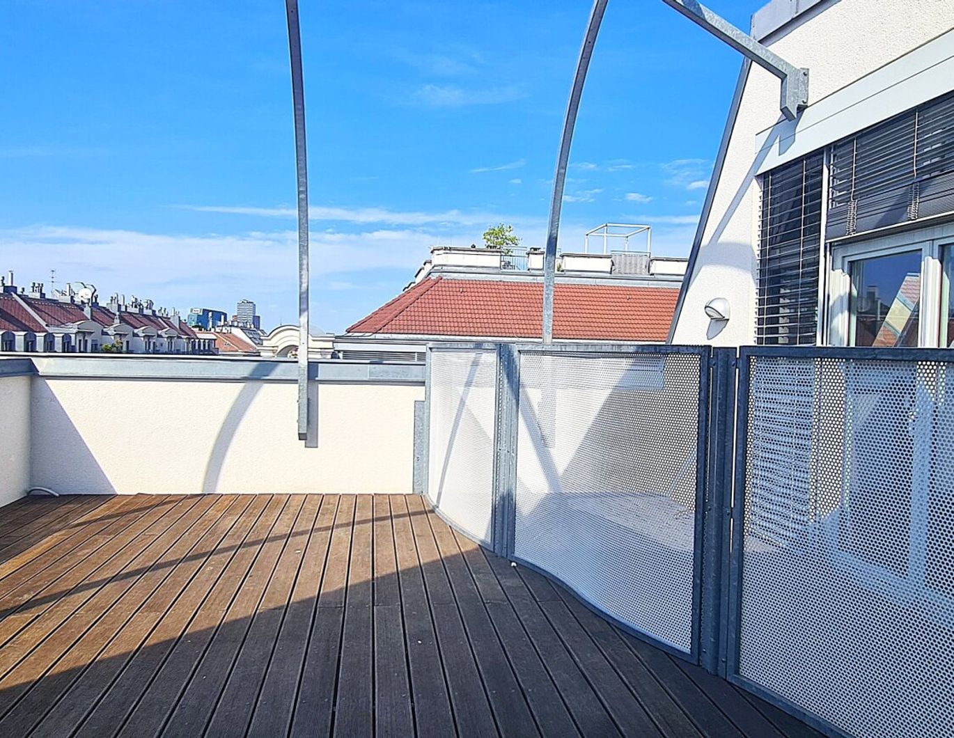 Historischer Charme trifft großzügige Familienwohnung mit Terrasse in Bestlage - Nähe Arenbergpark