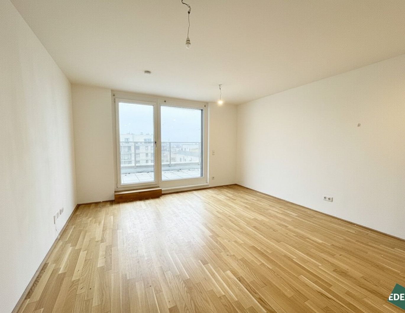 Moderne 2-Zimmer-Wohnung mit großer Terrasse nahe U1 Kagraner Platz