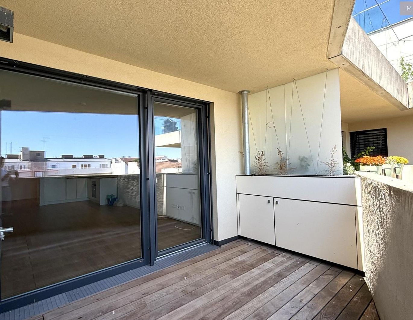 6. OG!!! HIGH-END-APARTMENT mit 13m² ostseitiger Loggia