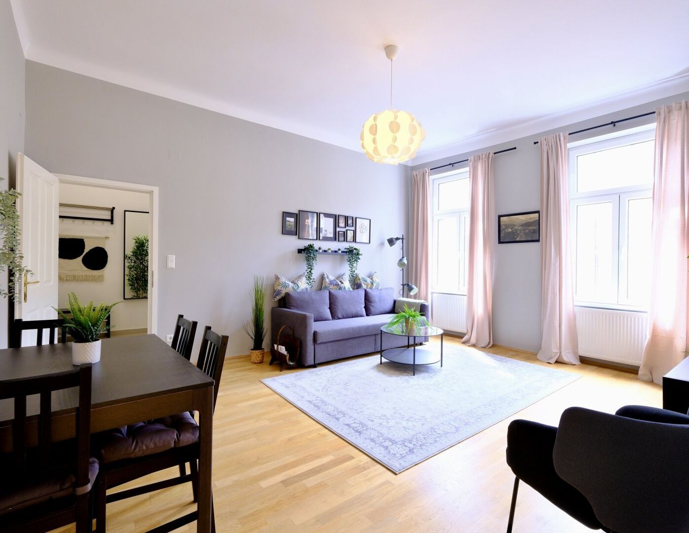 MÖBLIERTE 3-ZIMMER WOHNUNG IN TOP-LAGE