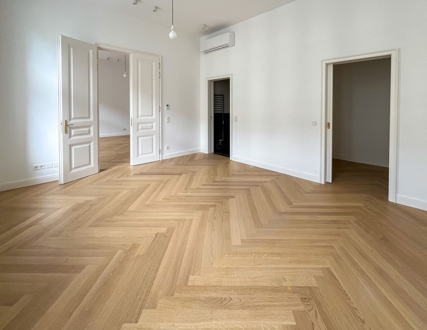 Generalsanierte 2-Zimmer-Altbauwohnung - unbefristet zu mieten in 1010 Wien