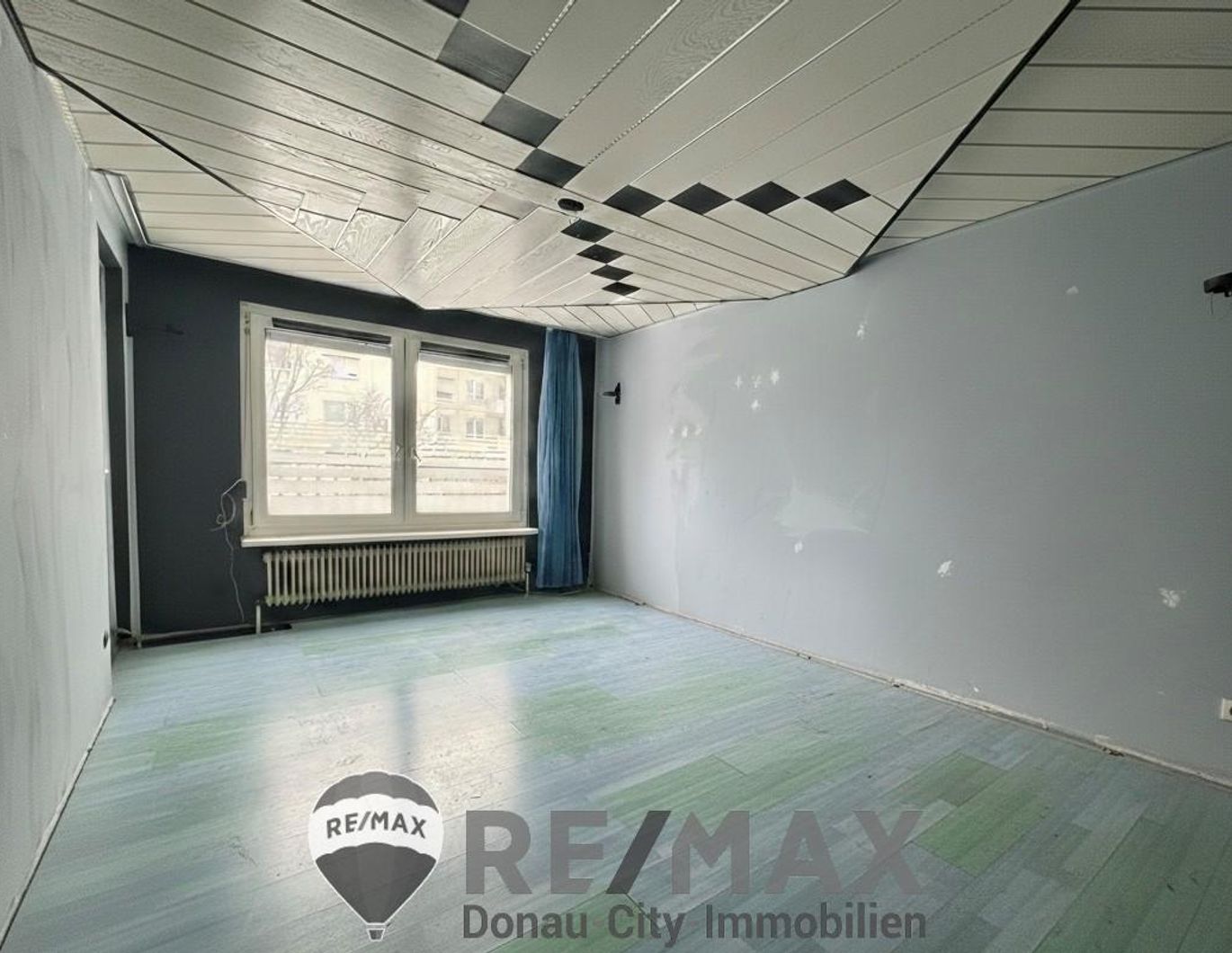 Drei Zimmer, ein Balkon und Platz für Neues