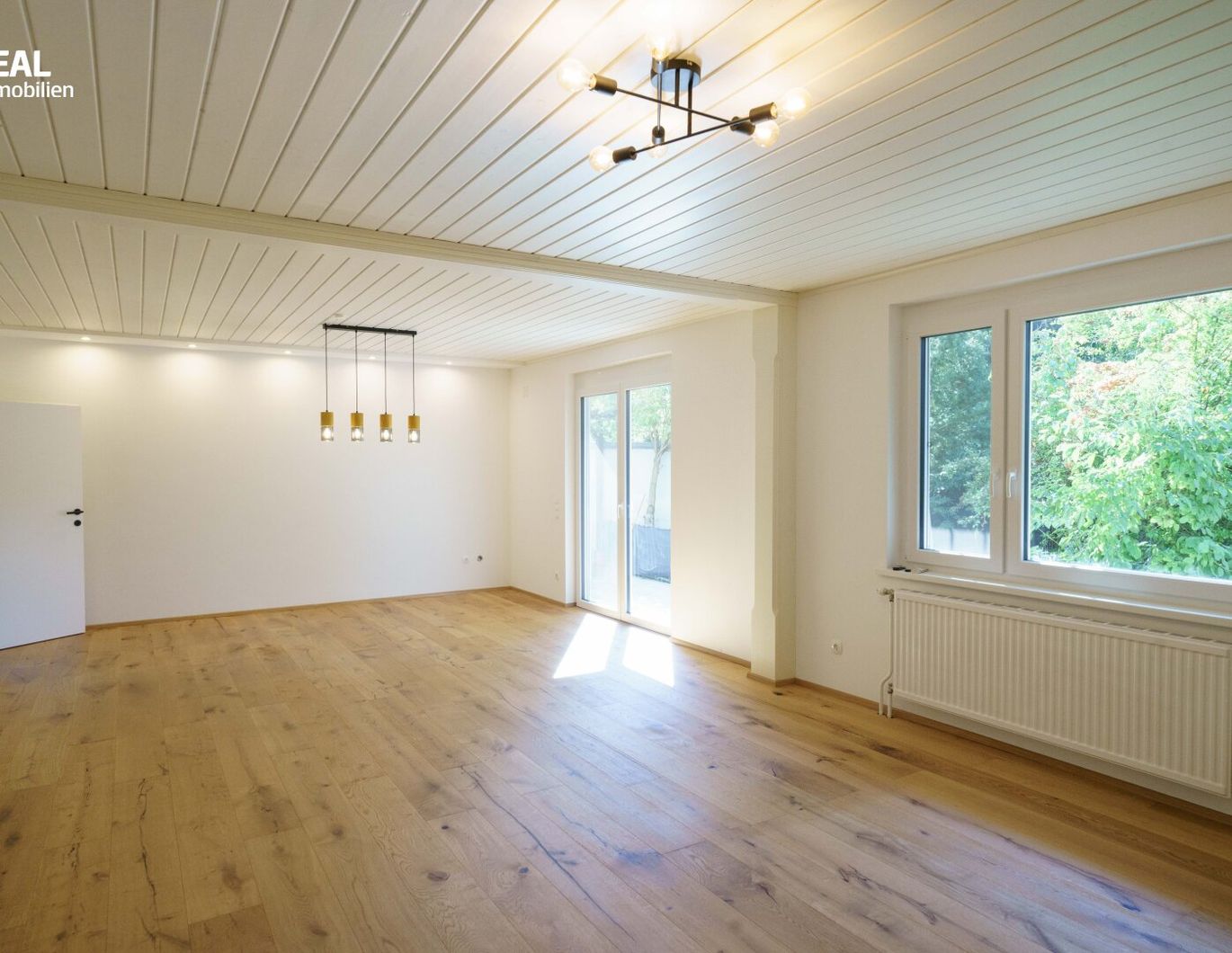 Perfekt renovierte 111m² Eigentumswohnung mit Gartenterrasse und Gartennutzung sowie eigener Garage!