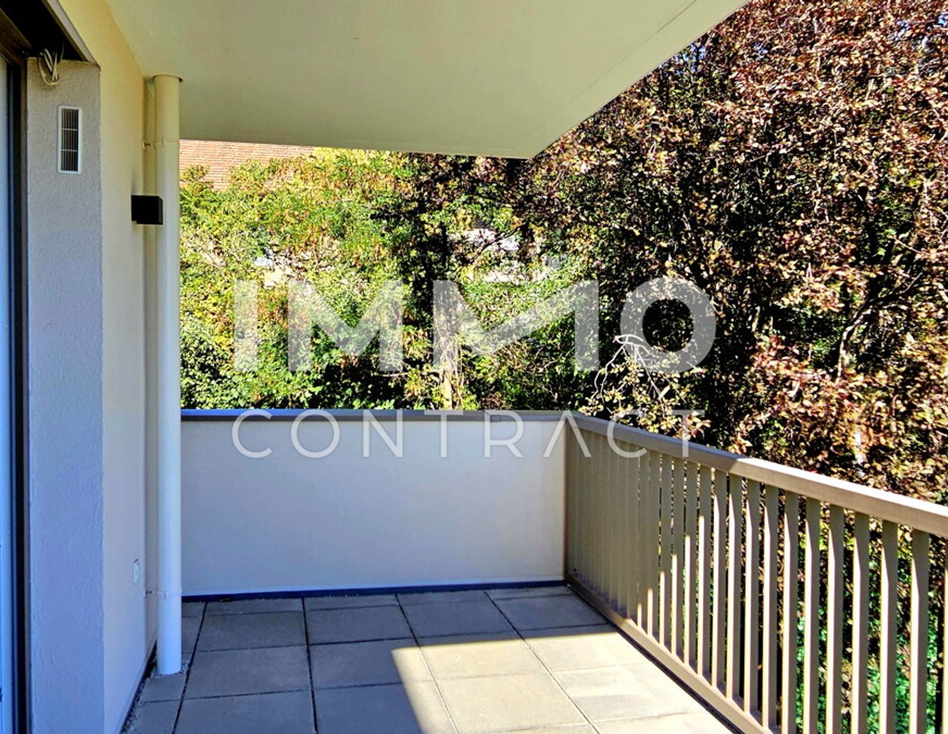 Geräumig - hell- modern - ruhig: 4-Zimmer-Wohnung mit großem Balkon - provisionsfrei!