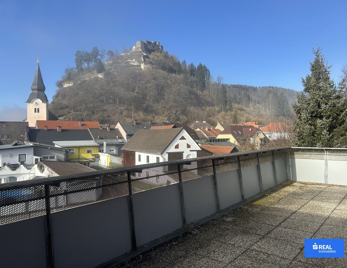 Tolle Dachterrassen-Wohnung in Griffen