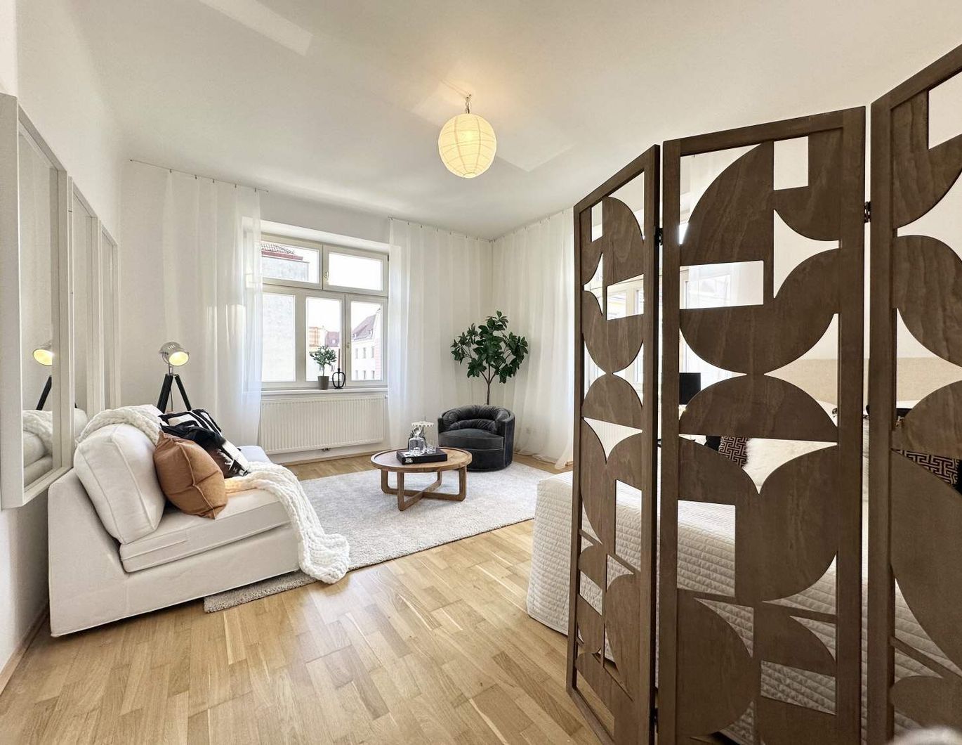 1-Zimmer-Altbau mit separater Küche - frisch renoviert & bezugsfertig