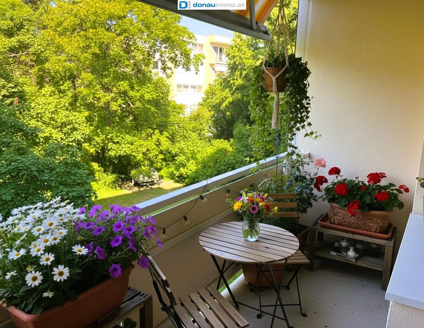 Toplage nahe SCS und Badesee | Sonnige 3-Zimmer-Eigentumswohnung mit Loggia