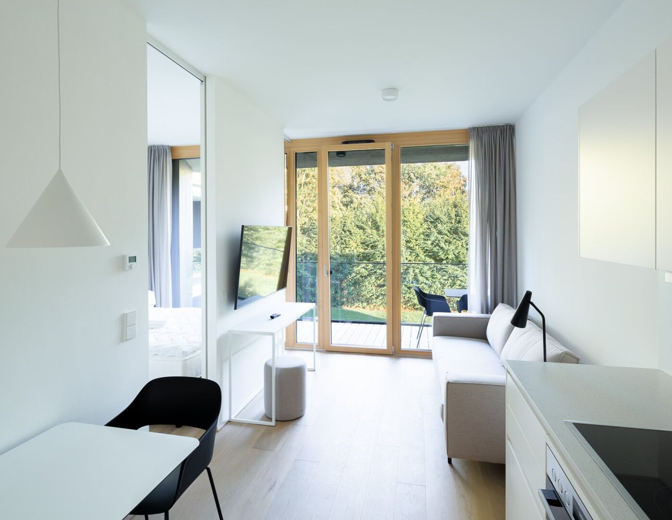 Möbliertes Premium-Apartment inkl. Tiefgaragenparkplatz und vielen Extras- perfekt für Studenten und Singles !