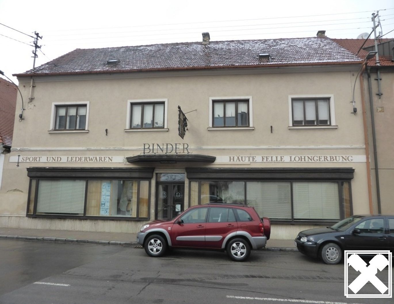 WOHNHAUS IN ZENTRUMSLAGE MIT VIEL GRUND
