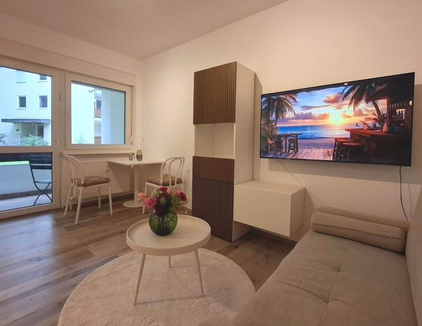 AIGEN: Modern möblierte Garconniere mit großer Loggia