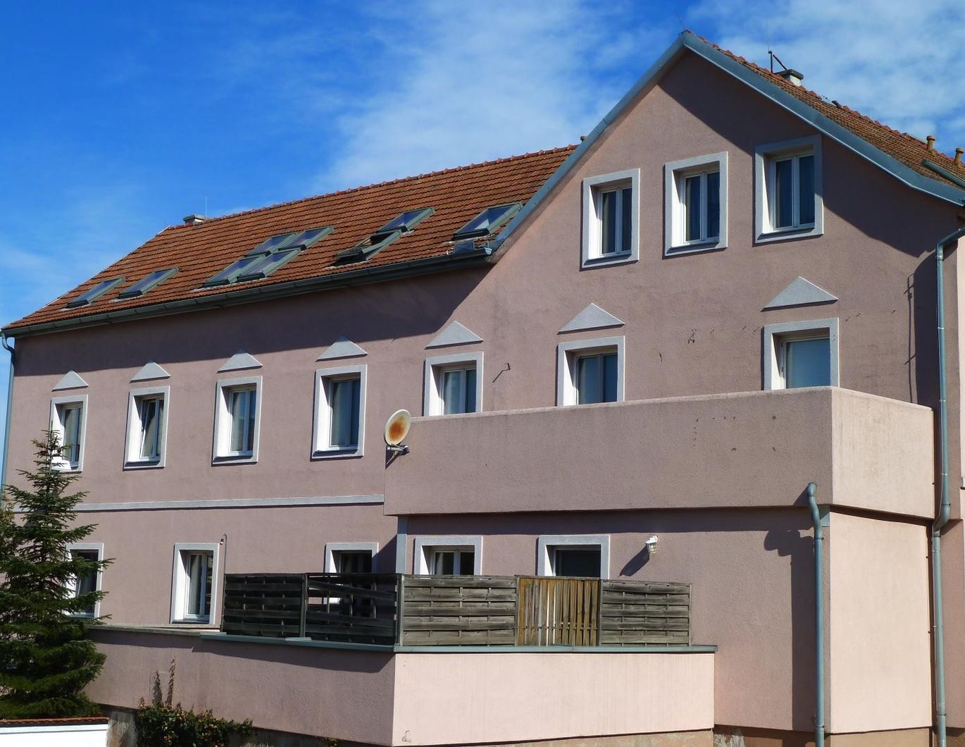 VERMIETETE 2 ZIMMERWOHNUNG NÄHE NEULENGBACH