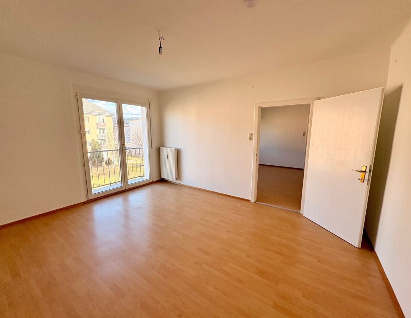 Nähe Stadtpark | 2 Zimmer | kleiner Balkon |