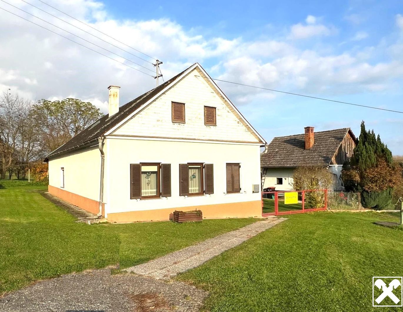 Neuer Preis! Liebevoll erhaltenes, traditionelles Bauernhaus mit Gartenparadies!