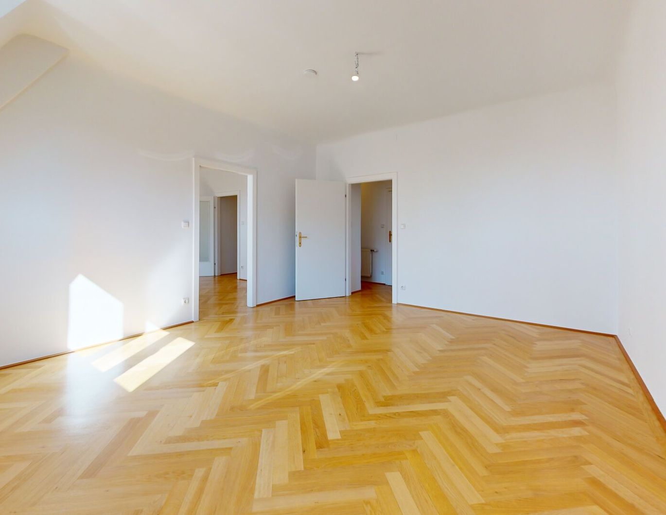 Helle 2-Zimmer-Wohnung in bester Innenstadtlage