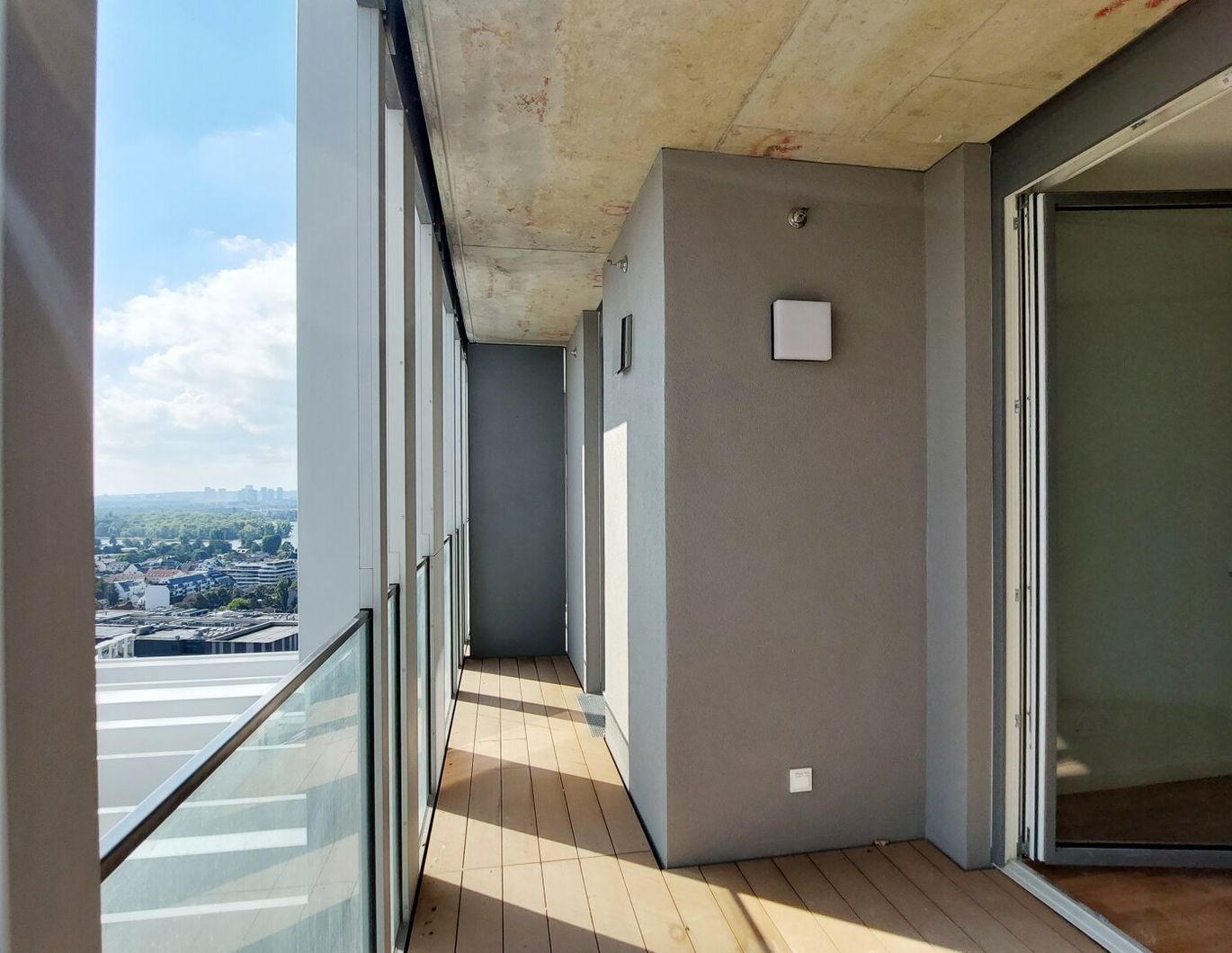 TOWER HOMES - Exklusiver Erstbezug mit Rooftop-Pool und Saunabereich!