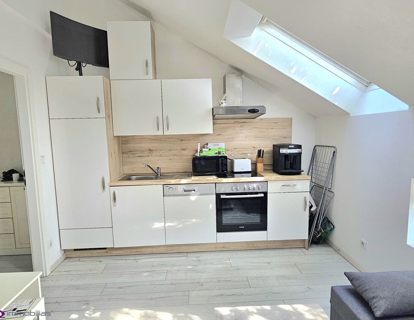 Hübsche Dachgeschosswohnung in Ruhelage- sofortiger Einzug möglich!