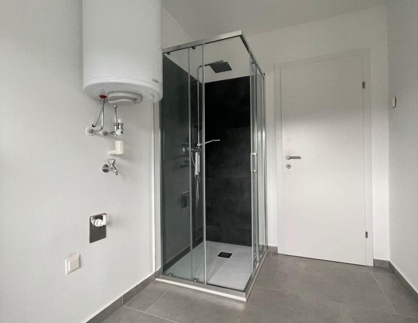 ERSTBEZUG NACH SANIERUNG ++ teilmöblierte Mietwohnung in TOP-Lage ++ Kameokastraße, Knittelfeld ++