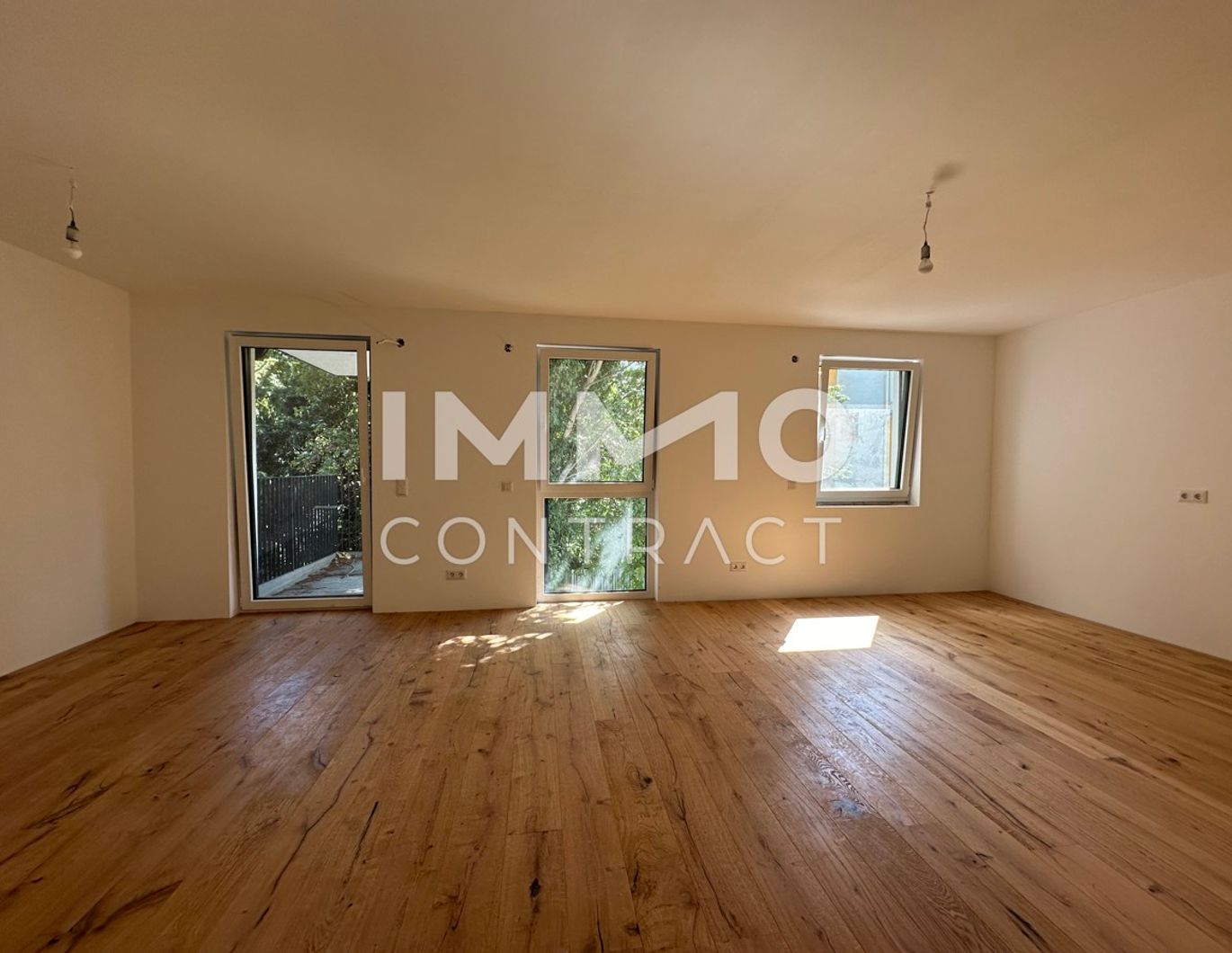 Anlegerpreis: Wohnen auf drei Ebenen - 3-Zimmer-Townhouse mit Dachterrasse