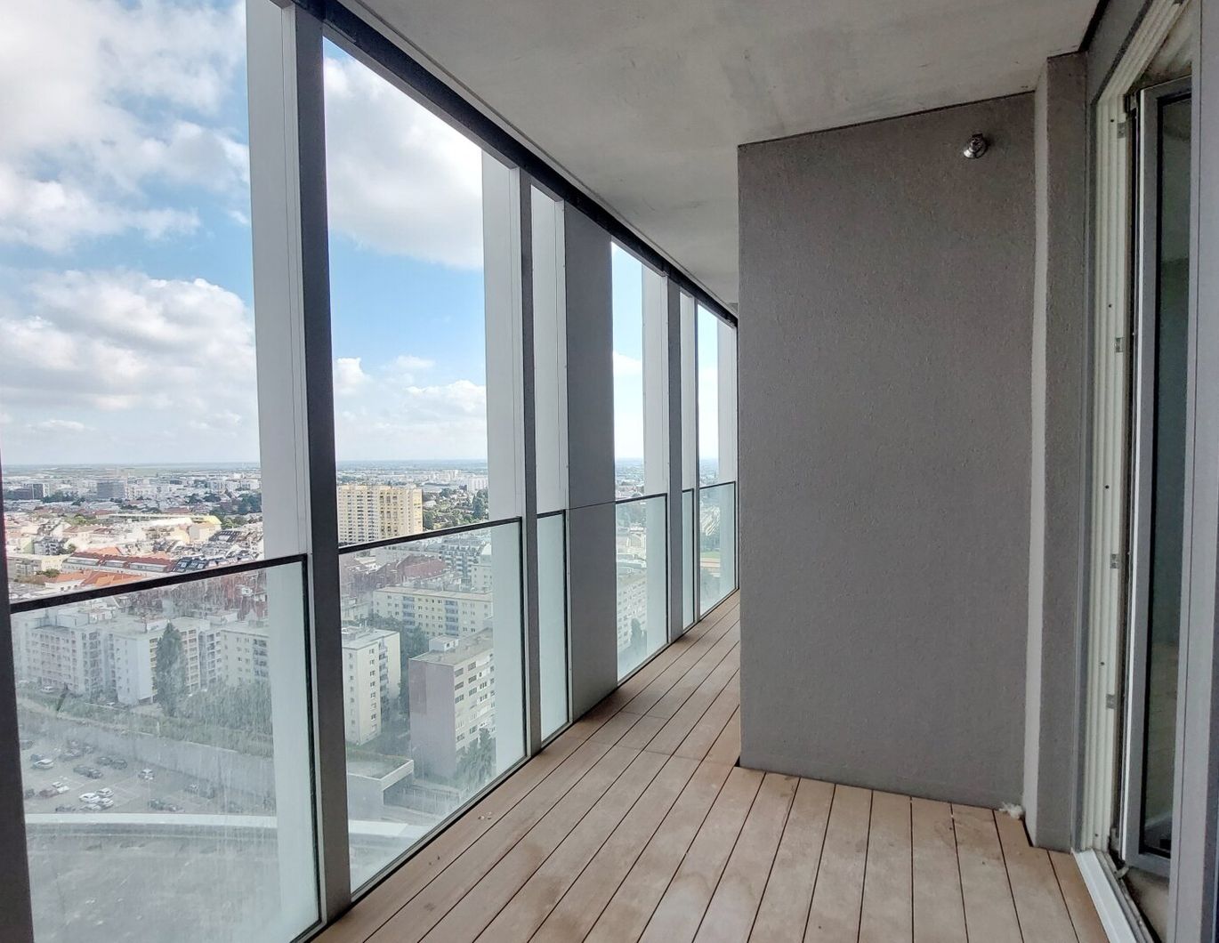 Rooftop Living bei der U1 Kagran - TOWER HOMES