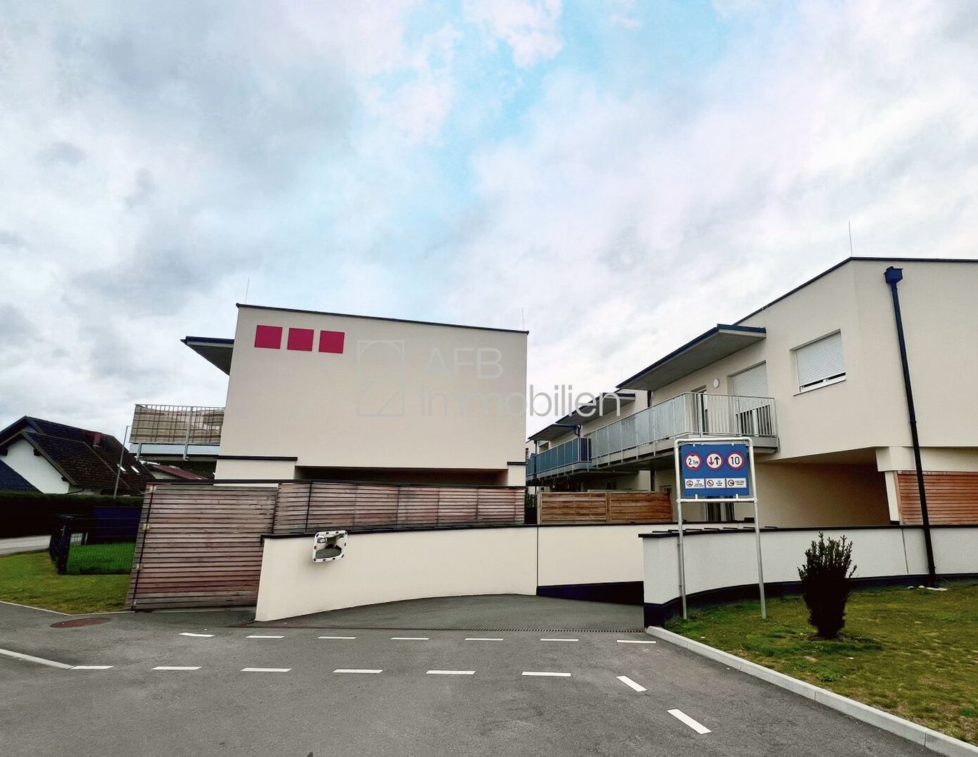 Kompakte 4-Zimmer-Familienwohnung mit 2 Tiefgaragenplätzen inkludiert in Kalsdorf - provisionsfrei