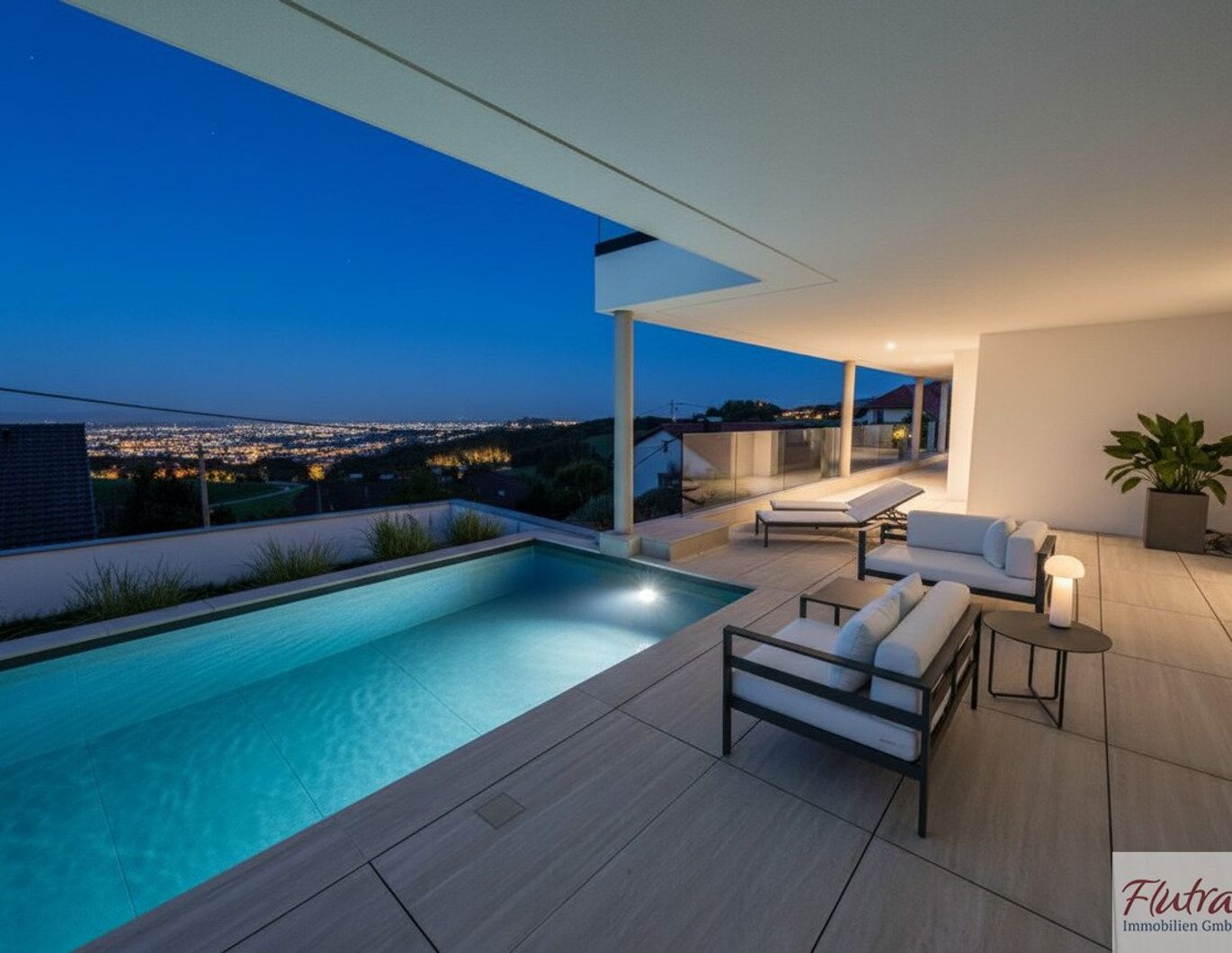 Luxus trifft Natur - Exklusive Gartenwohnung im Haus-Charakter mit Pool und großer Terrasse in Altlichtenberg!