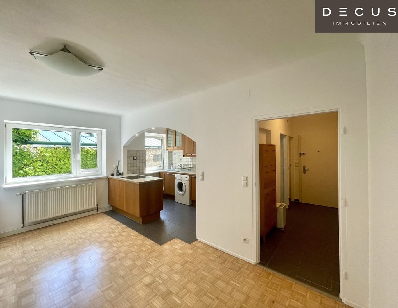 | 3-ZIMMER WOHNUNG | U-BAHN NÄHE | WG TAUGLICH | BEGRÜNTER INNENHOF |