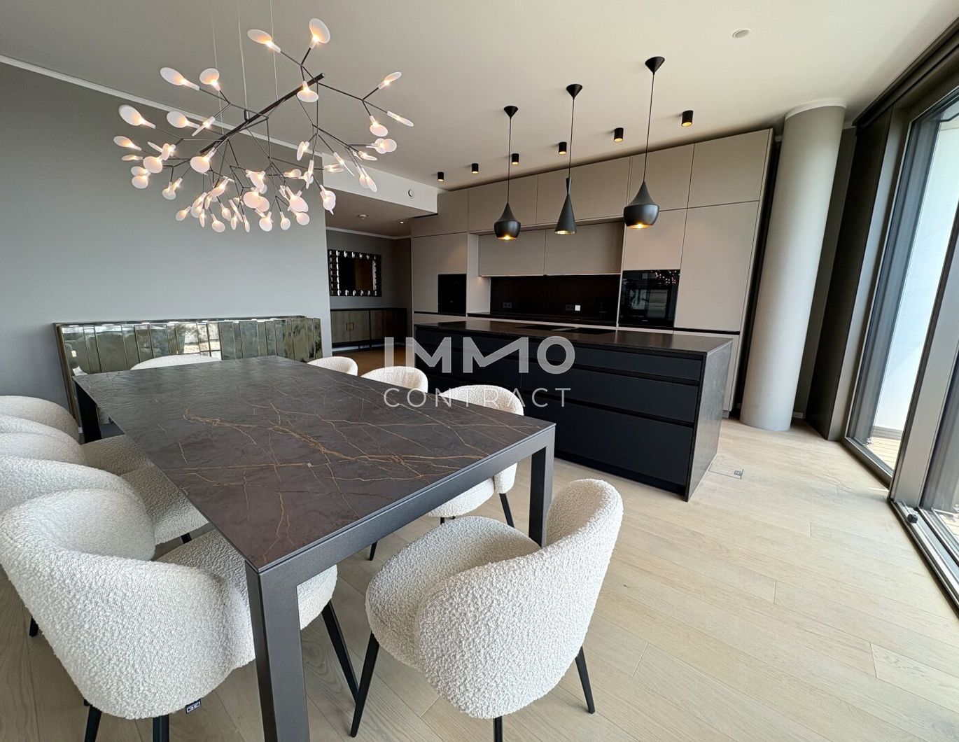 TOP-möbliertes Apartment mit Rundumblick & Goodies (Gym, Pool, Spa, Lounges, Doorman): Neubau-Erstbezug Neue Donau