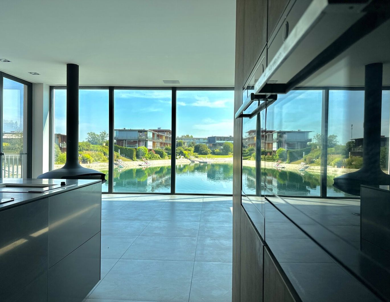 EXKLUSIVE SEEVILLA an der Copacabana - LUXUS mit eigenem Seezugang!