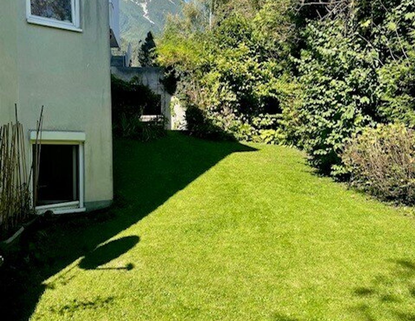 Idyllisches Eck-Reihenhaus mit Garten in zentraler Lage von Mühlau