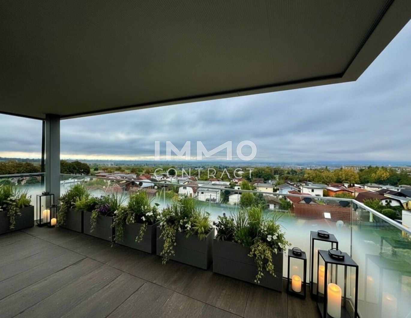 Provisionsfrei! Ostseitige Balkonwohnung mit Traumausblick in Ruhelage