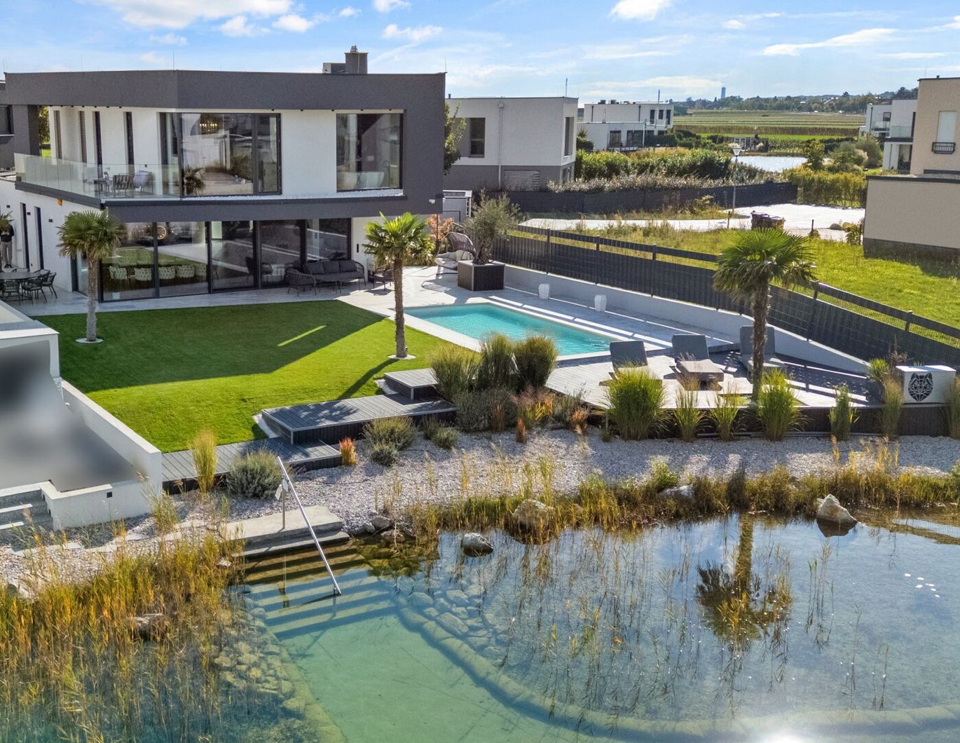 Seevilla Oberwaltersdorf - Architektonische Meisterklasse mit privatem Seezugang