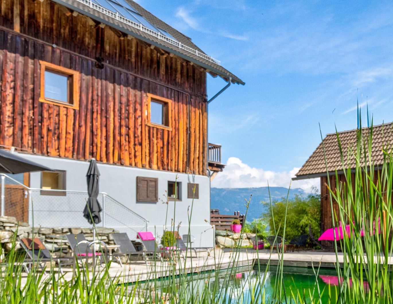 Alpine Eleganz trifft modernen Komfort - Chalet, Apartmenthaus oder privates Refugium in Naturlage