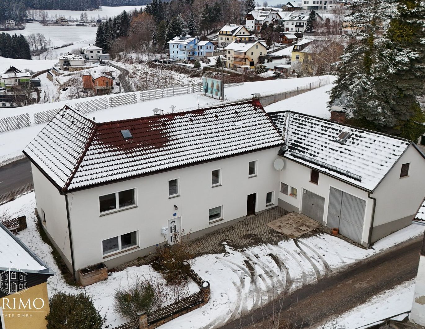 Großzügiges, gepflegtes Wohnhaus in St. Georgen am Walde mit Garten, Terrasse & moderner Pelletheizung - sofort beziehbar