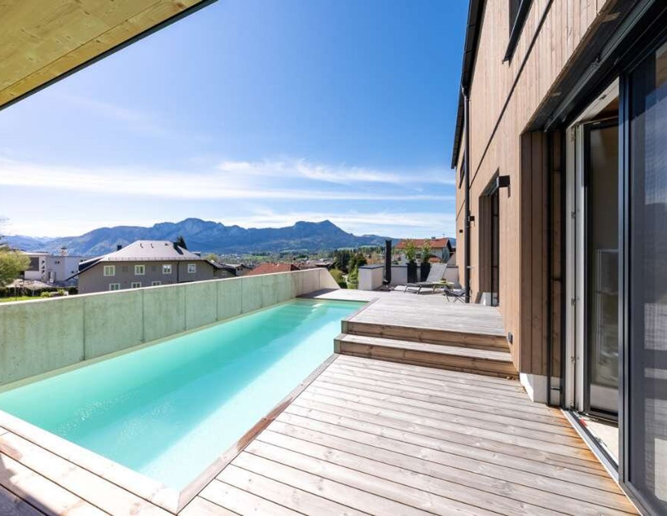 Traumhaus mit Seeblick und Pool / Provisionsfrei
