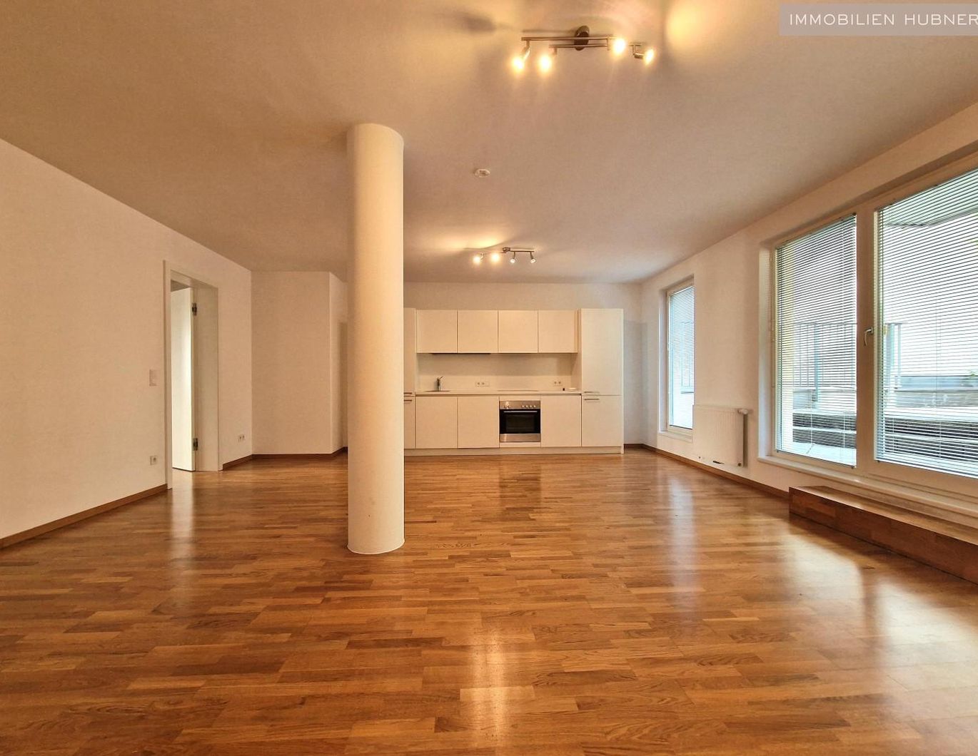 Top-moderne Neubauwohnung mit MEGA-Terrassenfläche (1.OG)